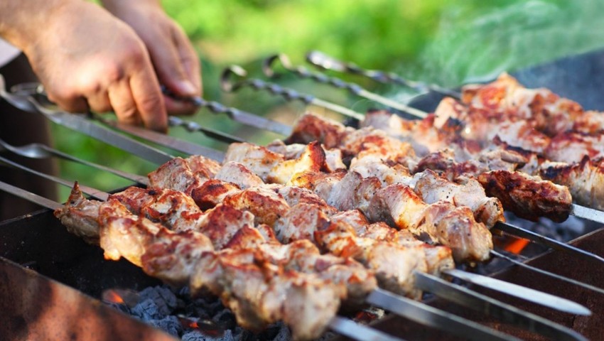 Доставка маринованного мяса по специальному рецепту от ресторана «АйДаБаран» в бизнес-центре «Нагатинский»