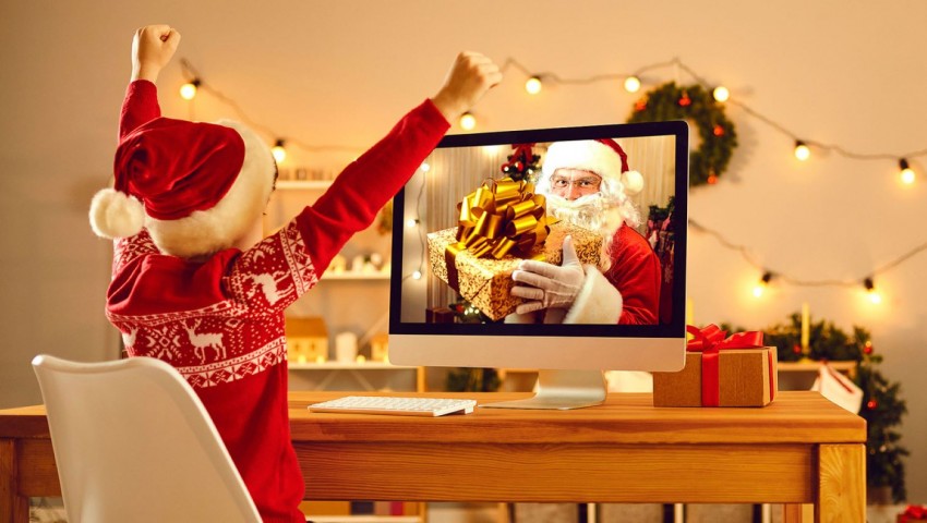 Мыльное шоу с Дедом Морозом от «Фенси Баблс»